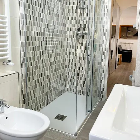 Holihome Deg's House 150m Dal Mare Apartment