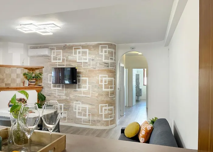 Holihome Deg's House 150m Dal Mare * Alba Adriatica