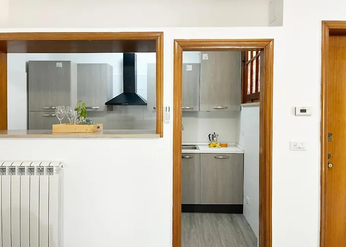 Holihome Deg's House 150m Dal Mare Apartamento