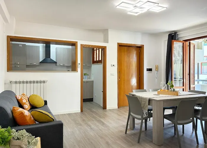 Holihome Deg's House 150m Dal Mare Apartamento *